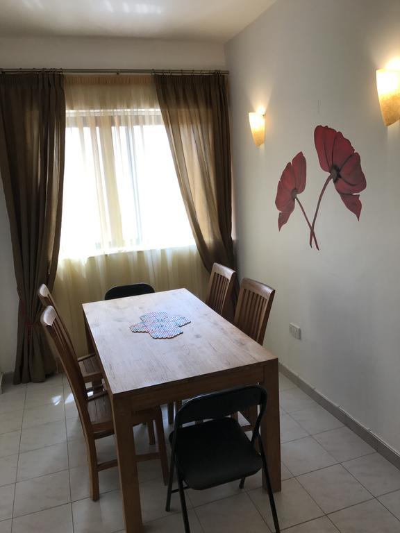 Swieqi Semi Detached Maisonette San Ġiljan Extérieur photo