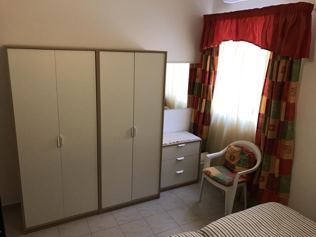 Swieqi Semi Detached Maisonette San Ġiljan Extérieur photo